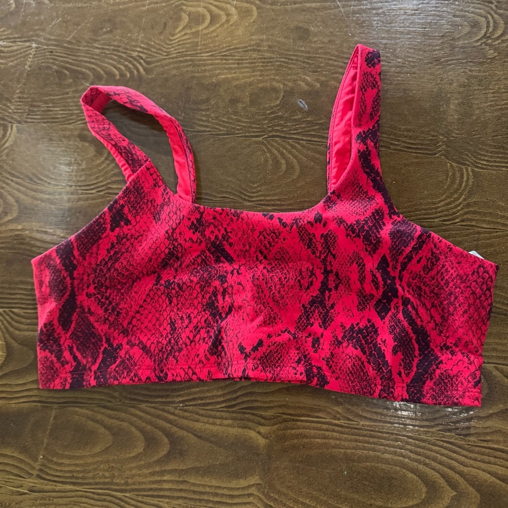Alo Yoga Red Snakeprint Sportsbra